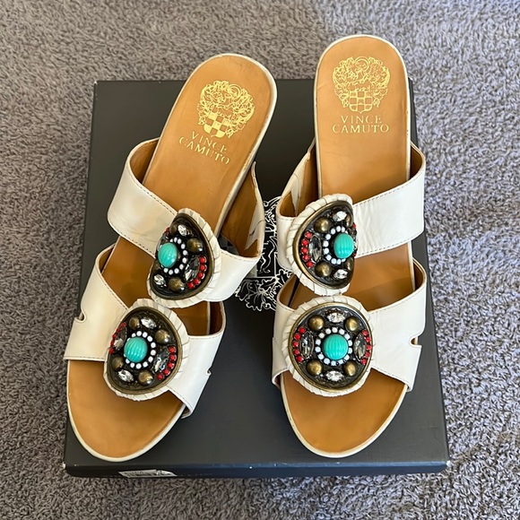 Vince Camuto Shoes - Vince Camuto jeweled sandals
